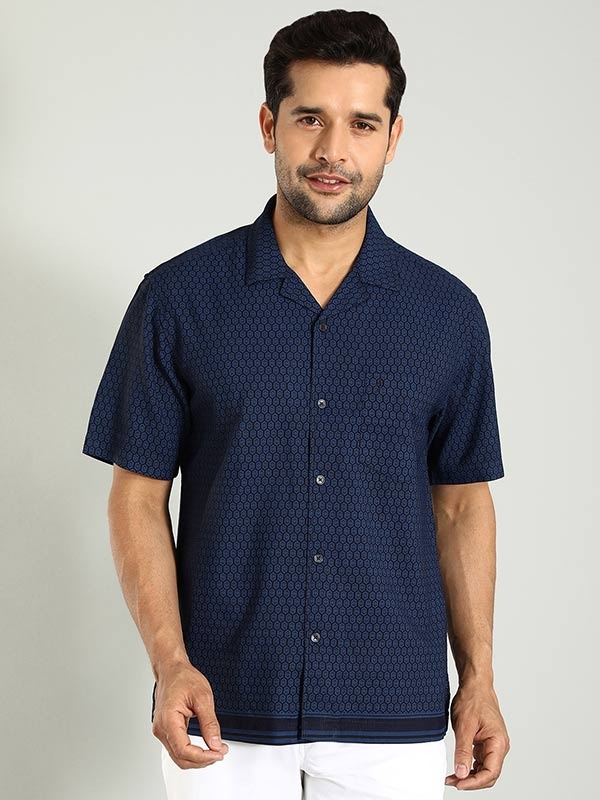 Indian Terrain Men's Relaxed Fit Half Sleeve All Over Print Navy Shirt